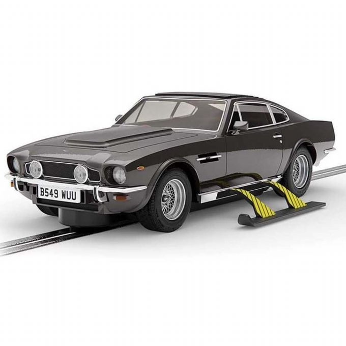 Scalextric James Bond Aston Martin V8 version 1