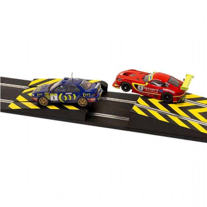 Scalextric Hyppy- ja sivalluspakkaus version 4