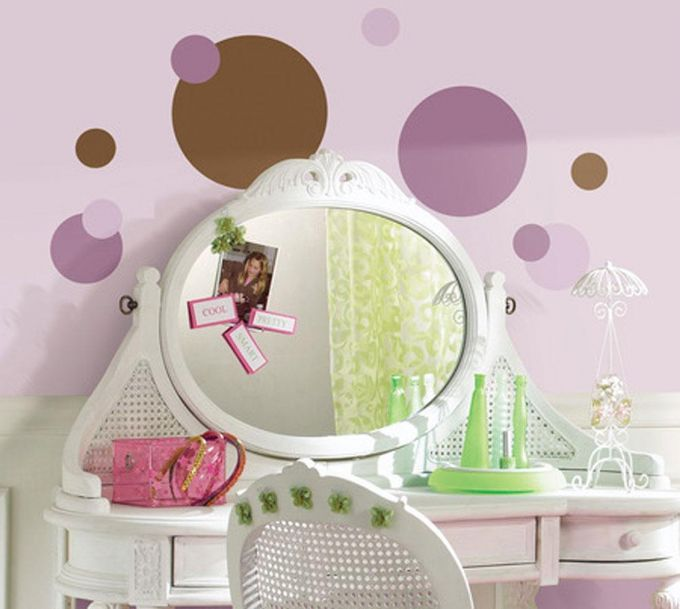 Wallstickers Purple and Brown Dots version 1