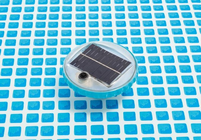 LED lamp, floating with solar cell version 2