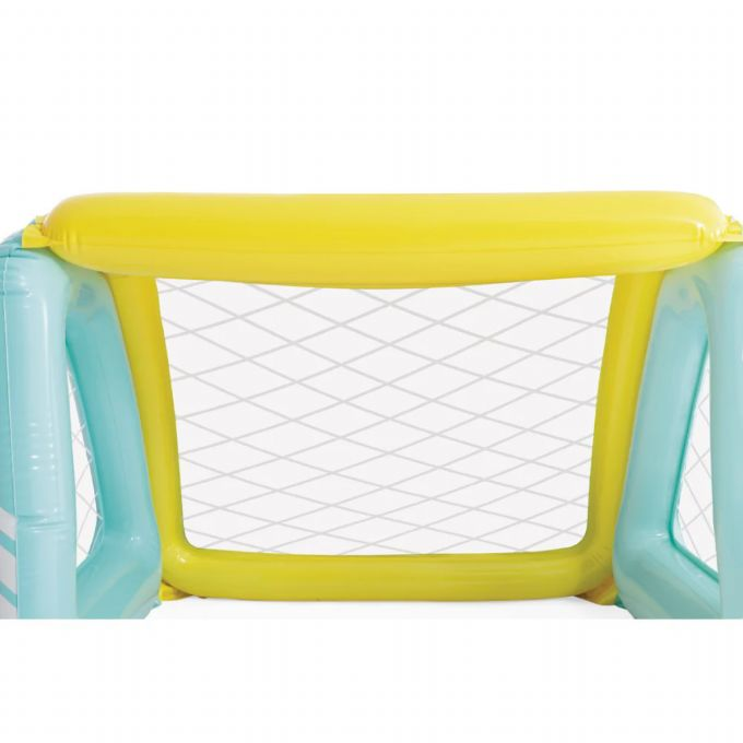 Schwimmendes Wasserballspiel version 3