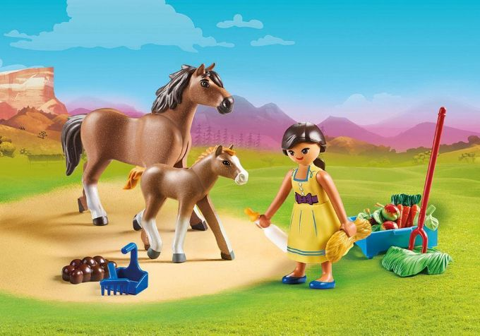 Pru hevosen ja varsan kanssa (Playmobil 70122)