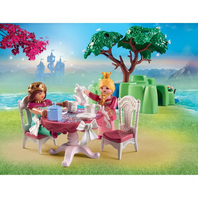 Princess picnic with foal version 4