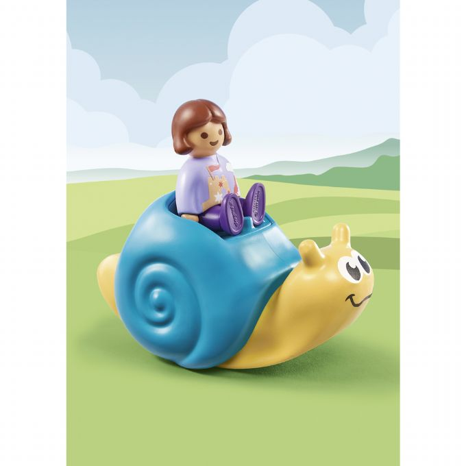Snail rocker with rattle function version 3