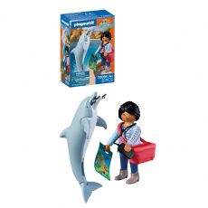 Delfin und Besucher