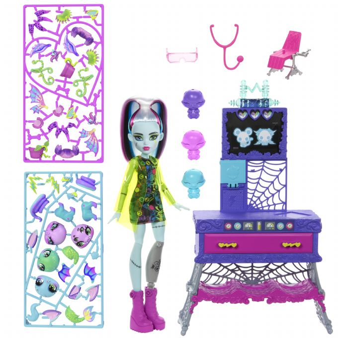 Monster High Tee Se Itse Monsterilemmikki version 2