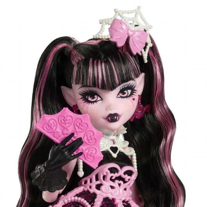 Monster High Birthday Draculaura Dukke version 4