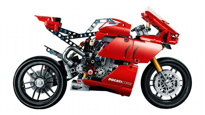 Ducati Panigale V4 R. version 4