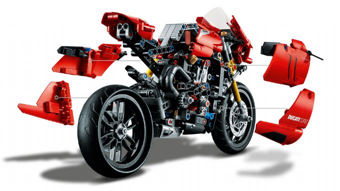 Ducati Panigale V4 R. version 7