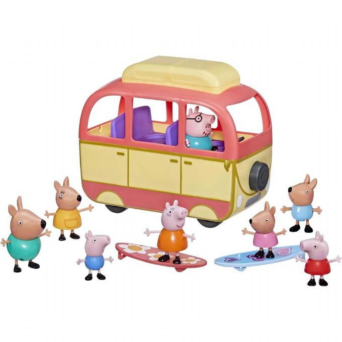 Gurli Pig Caravan with figures version 1