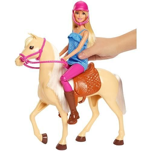Barbie med hst version 3