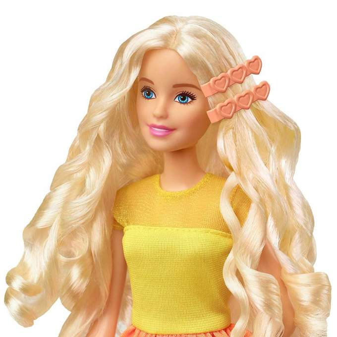 Barbie Ultimate Curls Blonde version 3