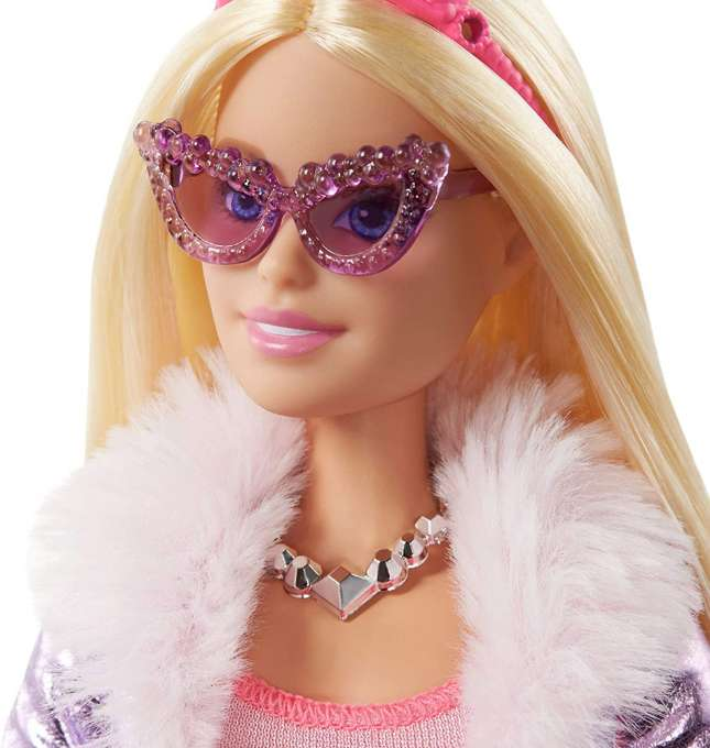 Barbie Adventure Deluxe -prinsessanukke version 3
