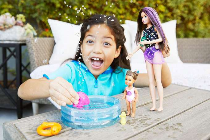 Barbie Skipper Babysitter Playset version 5