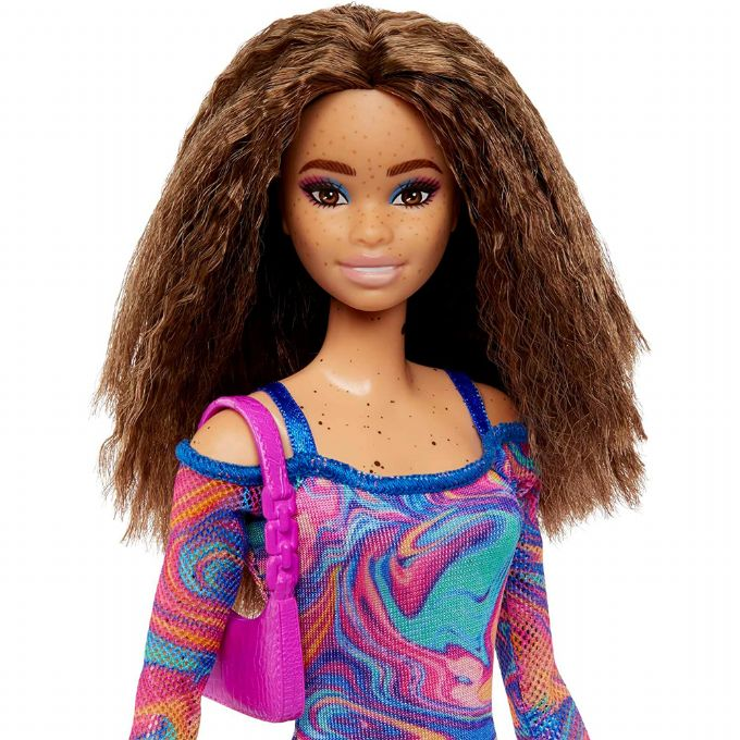 Barbie-nukke ryaseyneet hiukset ja pisamia version 4