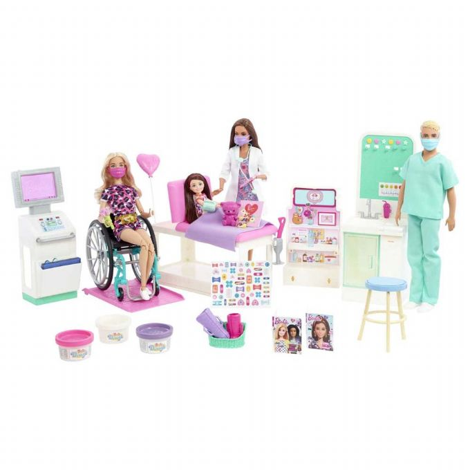Se Barbie Care Facility Playset m. 4 dukker hos Eurotoys