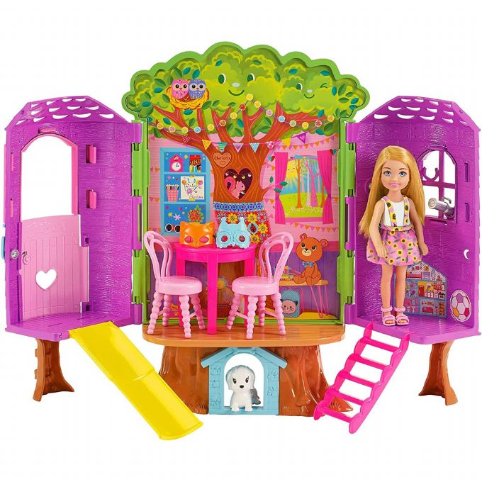 Se Barbie - Chelsea Dukke I Træhus - 10+ Dele hos Eurotoys