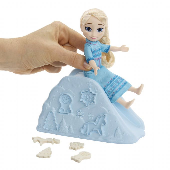 Elsa-dukke med Snow Playground lekeesett version 4