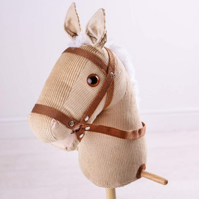 Vaaleanruskea hevonen version 2