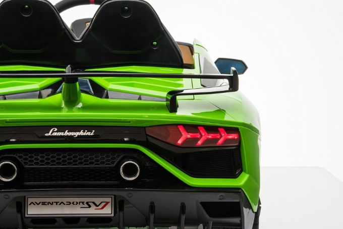 Grner Lamborghini Aventador S version 13