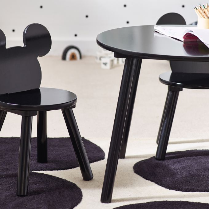 Mickey Mouse table and chairs version 3