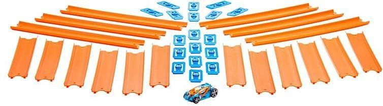 Hot Wheels skinner 450 cm m. bil