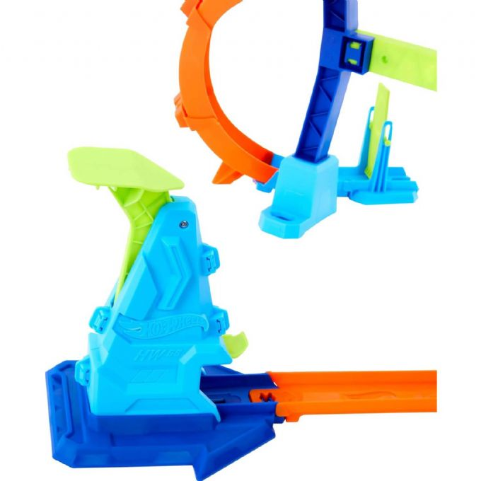 Hot Wheels Stunt Tracks Corkscrew Jump version 4