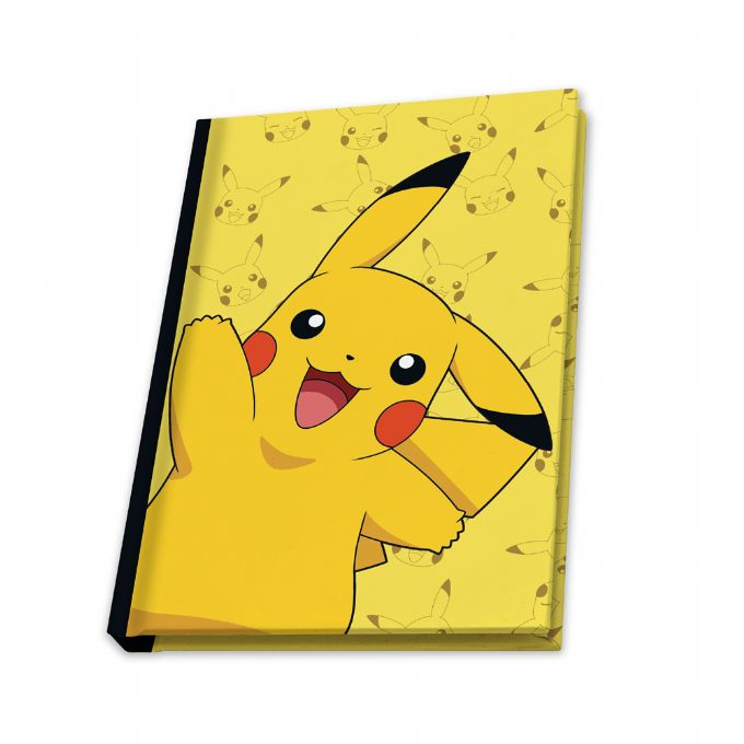 Pokemon-lahjasetti laatikossa version 5